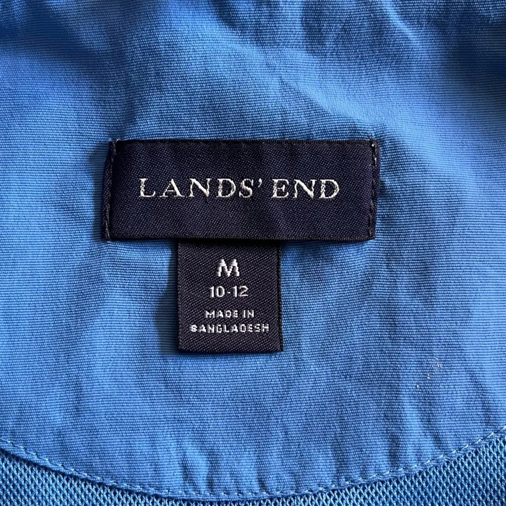 LANDS END Women’s Zip Up And Button Up Lightweight Blue Jacket. Size M